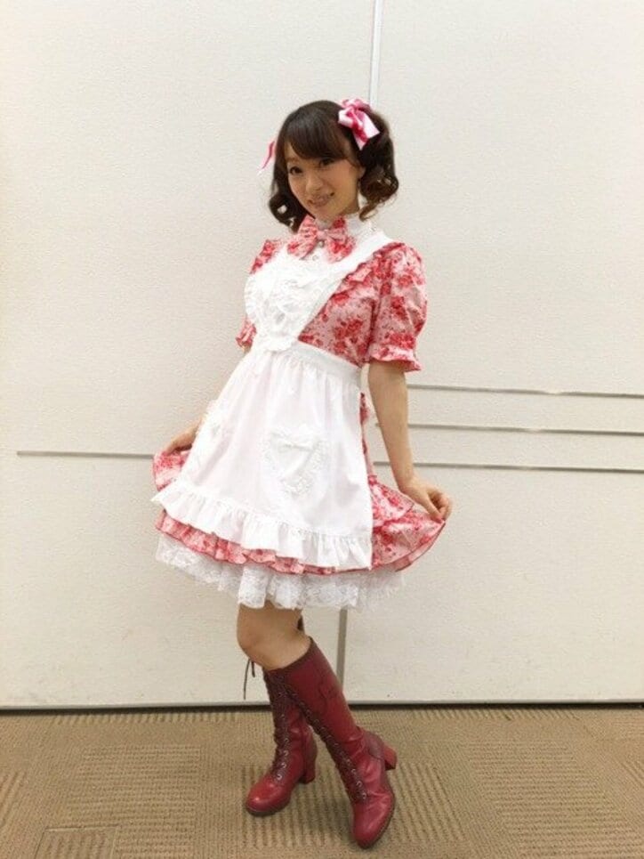 保田圭の衝撃映像!?“キャンディキャンディ”のコスプレ衣装に反響