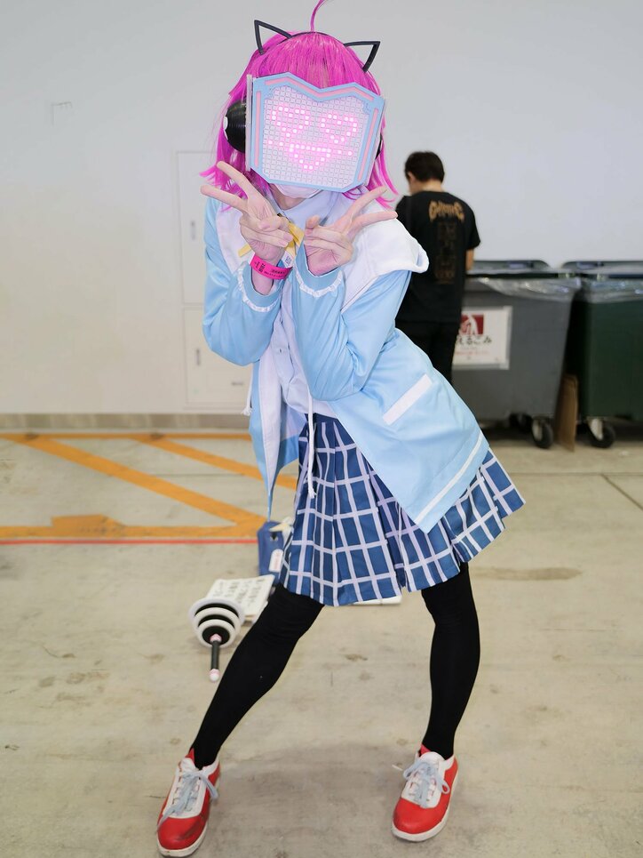 [Photos/Images] Adjusting 0.1mm Errors with Filing... A High-Tech 'Love Live!' Rina Cosplay with a Board Created Through Enormous Effort 2nd
