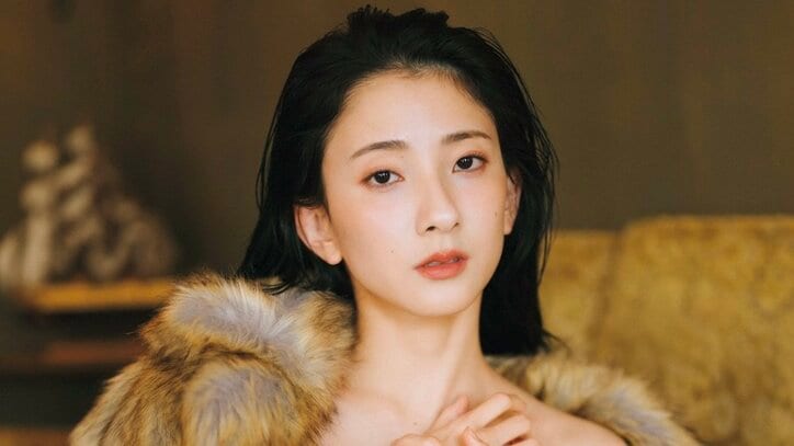 【写真・画像】CYBERJAPAN DANCERS・AOI、“芸術的な美ボディ”を披露 『ヤンマガ』巻中にソロ初登場　1枚目