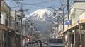 絶景交差点を「歩車分離」式に 歩行者渡り終えてから車侵入 山梨・富士吉田市