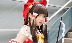 「スカートにボリュームを出すなど女の子らしい要素も」ギャップを狙った『東方』霊夢のコスプレ