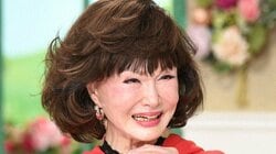 「汗をすっごくかくんです」75歳・山本リンダ、“サウナスーツ2枚”を着込んで猛レッスン「着替えて、また着替えて」