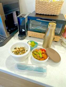  小倉優子、肉肉しい手作り弁当を披露「これが一番嬉しいので仕方がない」 