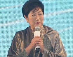 小池百合子東京都知事、9年ぶりにTGCサプライズ出演で会場どよめき！若者にメッセージも「みなさんを支えていきたい」