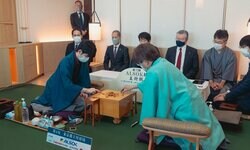 藤井聡太王将、初防衛に王手か 羽生善治九段が追いつくか “世紀のタイトル戦”第4局始まる／将棋・王将戦七番勝負