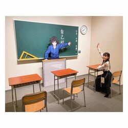 「鬼滅の刃」竈門禰豆子役・鬼頭明里が「キメツ学園」に入学？展覧会の写真に「本物のねずこだ」「羨ましい」と反響