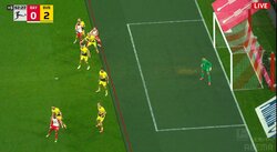 ケインもサポーターも呆然…VARで“左半身オフサイド”が発覚→ゴールが取り消された悲劇の瞬間！「あまりに可哀想」「ついてないな…」など同情の声