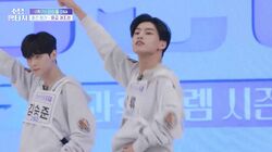 「1人だけダンスの先生」「ソロでデビューしたほうが」ダンスがプロ級の超イケメン日本人モデル、アイドルグループとして踊るも別格すぎて審査員も驚き『少年ファンタジー』#2