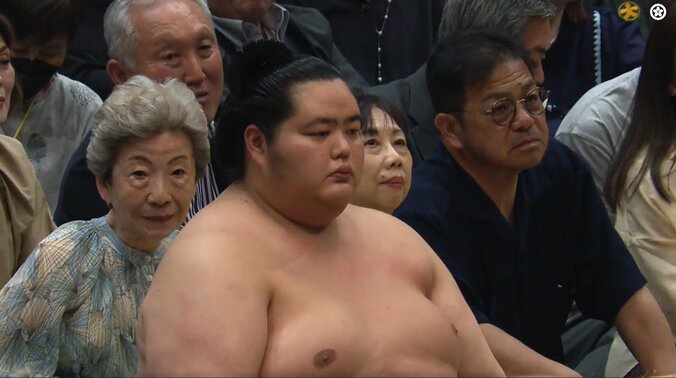 「こんな表情見たことない」4連敗の琴櫻、土俵下の様子に心配の声殺到 元若乃花が提言「少し体を絞った方がいい。自分を追い込むような苦しい稽古を」 2枚目