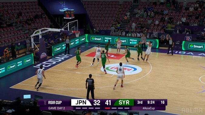 驚愕！ バスケ日本代表主将の“NBA級スーパーブロック”に大喝采「えぐすぎ」ホーキンソンが“試合を変えた”瞬間「羽が生えてるみたい」 5枚目