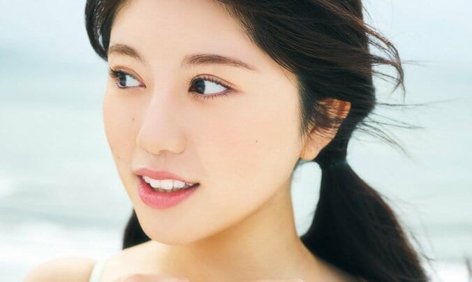 【写真・画像】グラビアの“THE王道”で逸材 現役看護学生の加藤玲菜がまぶしいスタイル 『ヤンマガ』巻末に登場　1枚目