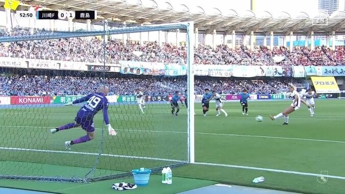 鈴木優磨、GKの逆をつく技ありPKで“リベンジ”成功「しっかり決め切るのさすが」冷静な駆け引きと高精度シュートにファン脱帽「PKも上手いのかよ」 4枚目