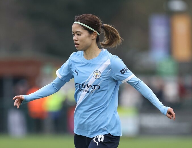 リフティングが話題の長谷川唯。（C）Getty Images