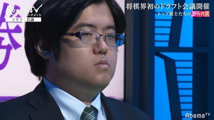 超早指しは経験が命 糸谷哲郎八段 経験不足による間違いはない 過去出場者3人でチーム結成 将棋 Abematvトーナメント ニュース Abema Times 超早指しは経験が命 糸谷哲郎八段 経験不足による間違いはない 過去出場者3人でチーム結成 将棋 Abematvトーナメント ニュース Abema Times