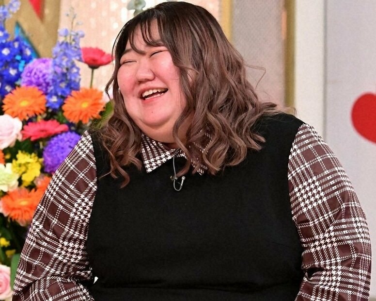 25歳妻、マッチングアプリで出会った夫に服を脱がせてもらうほどの甘々な新婚生活…両親も驚き！