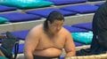館内騒然の“2秒決着”「相手にならんな」「幕下いけよ」 24歳逸材力士、圧巻の体躯&衝撃結末に驚きの声