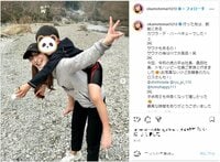 おかもとまりさんの愛息子をおんぶする微笑ましい2ショットに「ナイスショット」「可愛い」の声