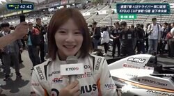 19歳女性レーサーが「めっちゃかわいい」　雰囲気激変の私服姿＆はにかむ笑顔に反響