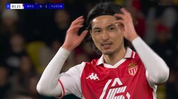 「ナイスディレイ！」南野拓実、“圧巻プレスバック”に放送席唸る 「戻るスピード…良い守備でした」途中出場も攻守に奮闘