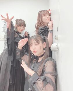 上坂すみれ＆内田真礼＆赤崎千夏の「中二恋」スリーショットにファン歓喜「最強の3人だ」