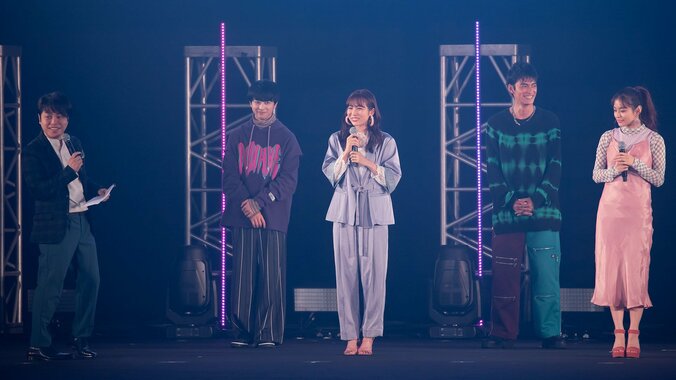 永瀬莉子、田鍋梨々花、秋田汐梨らTGCで主演ドラマを発表「性の話について真正面から向き合って、それぞれの形を見つける青春ドラマです」 2枚目