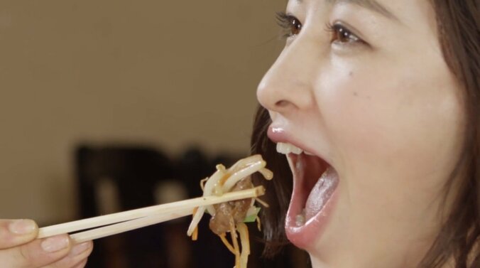 メシテロリスト・廣岡沙恵「中華料理を爆食いしチャイナ」　絶品中華料理に舌鼓 3枚目