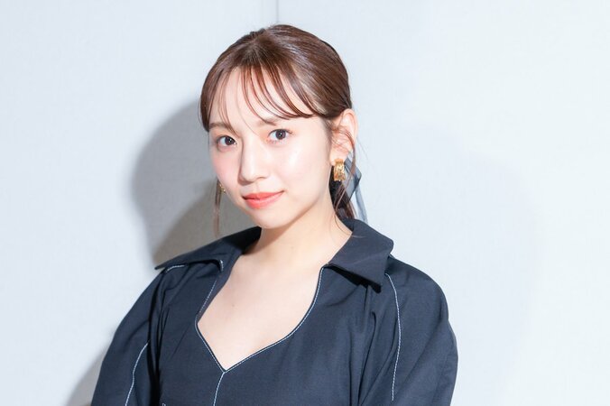 乃木坂46 新内眞衣、集大成写真集は「9年間、乃木坂の活動を続けてきたからこその仕上がり」卒業前の赤裸々な心境も 2枚目