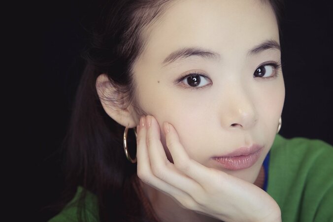 鬱、引きこもり、自分をコントロールできない葛藤…難役を体当たりで演じた趣里が『生きてるだけで、愛。』にかける想い 1枚目