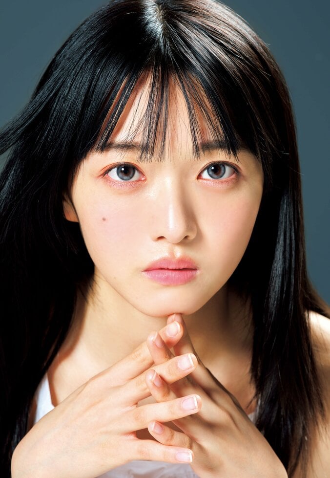 巻末グラビア：松山綺利（手羽先センセーション）