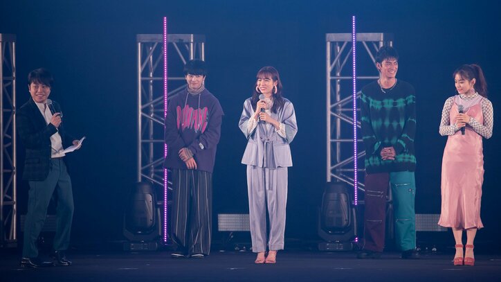 永瀬莉子、田鍋梨々花、秋田汐梨らTGCで主演ドラマを発表「性の話について真正面から向き合って、それぞれの形を見つける青春ドラマです」