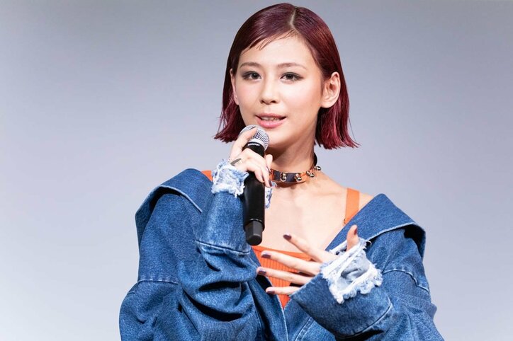 西内まりや、ファンに呼びかけ「ライブ配信。楽しみにして」