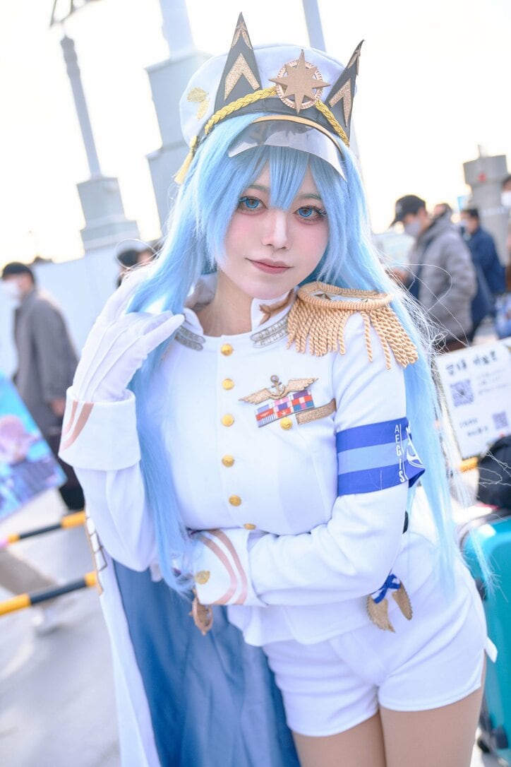 【写真・画像】『勝利の女神：NIKKE』ヘルムコスプレ画像　4枚目