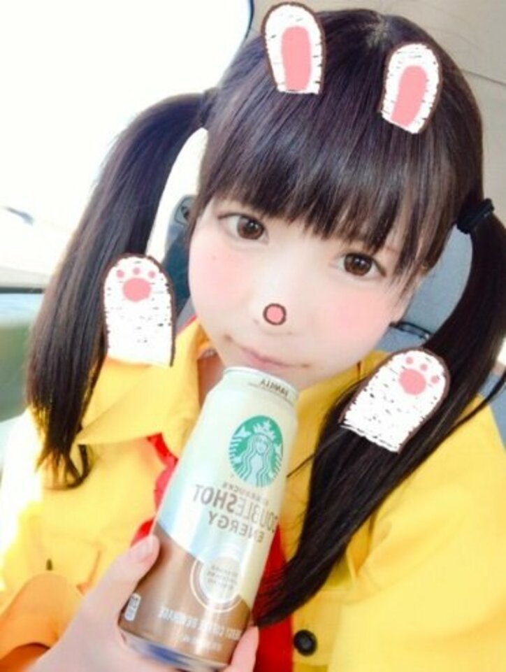 大食いアイドル・もえあず、海外スタバのエナジードリンクをレポート
