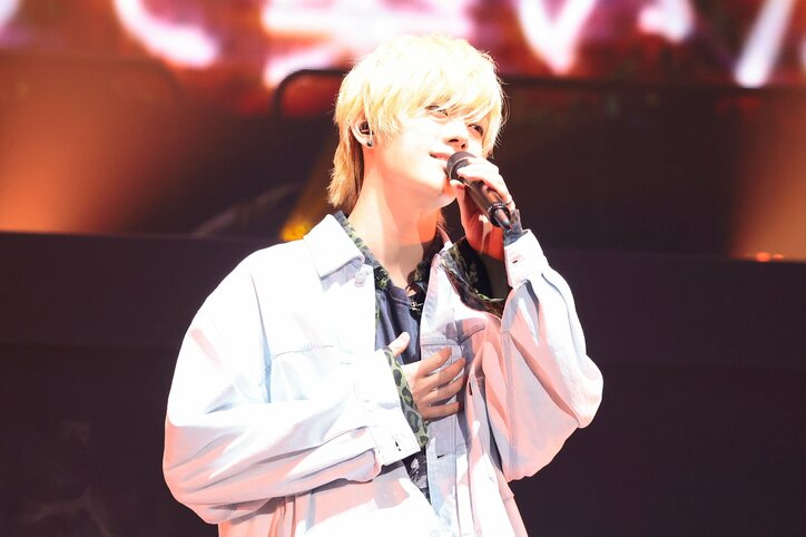 「僕にとっては青春そのもの」中本悠太(YUTA)がサプライズ登場!川村壱馬・吉野北人・三山凌輝(RYOKI)と笑顔&涙目で『Wings』熱唱【『HiGH&LOW THE WORST X』PREMIUM LIVE SHOWレポート】