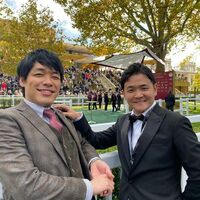 千鳥ノブ、フランス凱旋門賞での2ショットにファン突っ込み「相方が麒麟川島に」