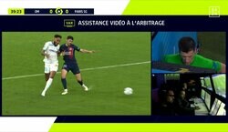 審判に批判殺到！「酷い過ち」「スキャンダルだ」まさかのレッドカード判定に誰もが唖然とした一部始終…フランス・ダービーで“謎のドグソ”が適応された？