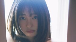 “美少女図鑑AWARD 2023で3冠” 白濱美兎、高校卒業を経てまとう大人の余裕と色香 『週プレ』帰還