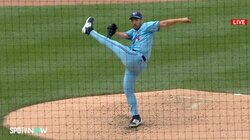 菊池雄星“クセが強い”足上げフォームが現地中継でも話題に「踊ってる」「ミュージカル菊池の誕生」