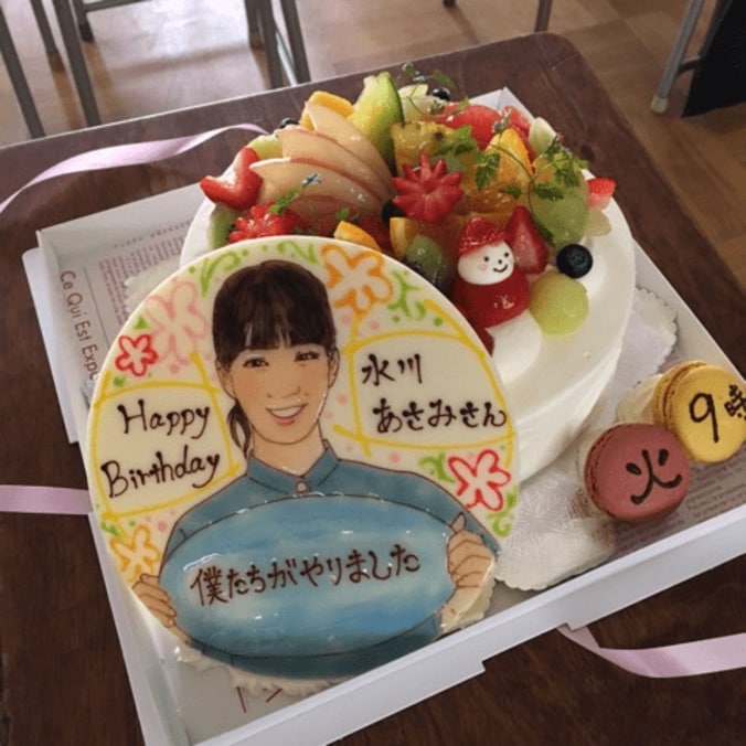 水川あさみ『僕やり』メンバーからサプライズ祝福　プレゼントは「シニアセット」 2枚目