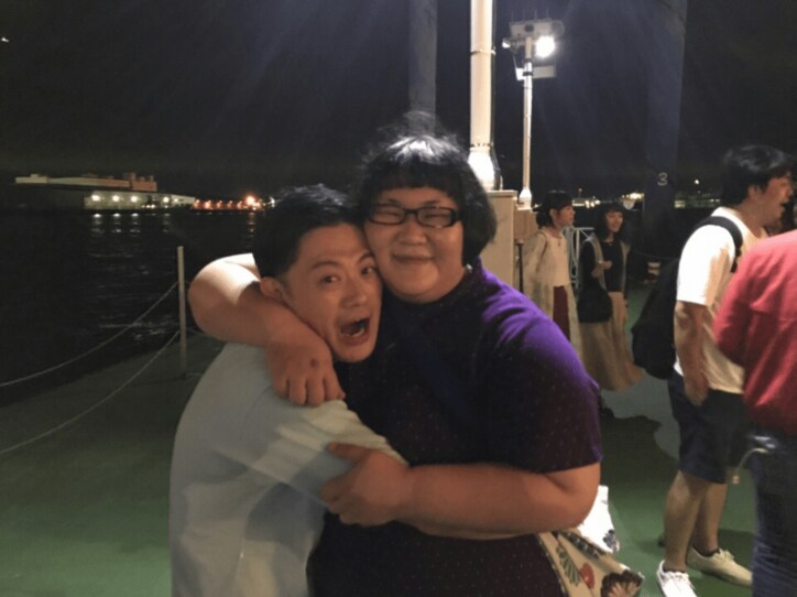 安藤なつ、銀シャリ・鰻の誕生日を“ビリケンさん似”のみやぞんと祝福