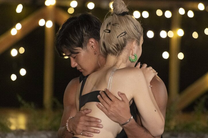 セクシーな女王様系美女「恥ずかしくない。かっこいいよ」シャイなマッチョを巧みに誘導…凄すぎる恋愛テクニック『シャッフルアイランド Season3』#2