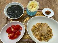 假屋崎省吾『手抜き特製チャーハンの昼ご飯‼️』