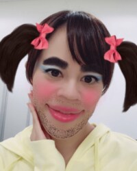 戸田恵梨香、比嘉愛未の“ひげショット”に爆笑「愛しすぎて」