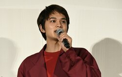 北村匠海、『とんかつDJアゲ太郎』初日舞台挨拶で胸中吐露「ぼくは決して可愛そうな奴でもないし、とても幸せ者」