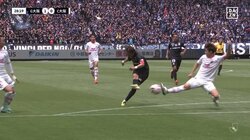 最高かよ！元日本代表・宇佐美貴史が“絶対に負けられない”ダービーマッチでメモリアル弾！相手のパスミスを拾って急加速から右足一閃、バースデー&250試合出場の祝砲をぶち上げた瞬間