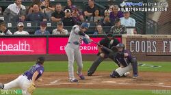 「軽く振っただけ」大谷翔平の衝撃27号に「詰まってるのに」「意味わからんw」 まさかの逆方向アーチにファン騒然