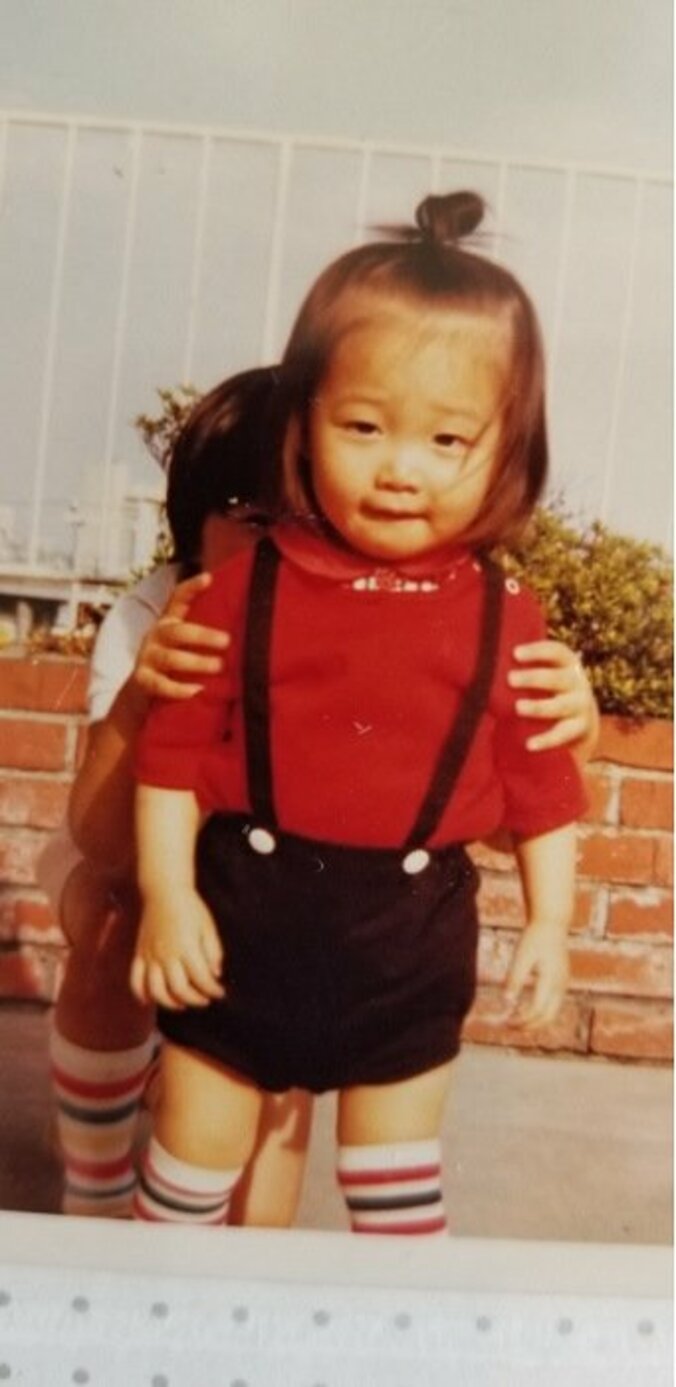 小原正子、娘にそっくりな“2歳くらい”の頃の写真「瓜二つ」「激似」の声 1枚目