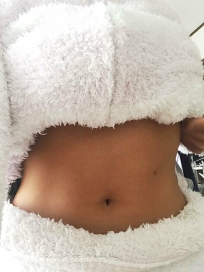 キンタロー。ダイエット中の現在のお腹を披露「どうでしょうか、、頑張るぞ」 2枚目