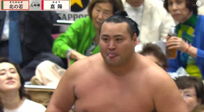 十両優勝力士、巴戦を制して“まさか”のリアクション 喜びあまってつい…「ニヤニヤしすぎ」「顔に出まくり」北の若、“陽キャ”にツッコミ続々 4枚目