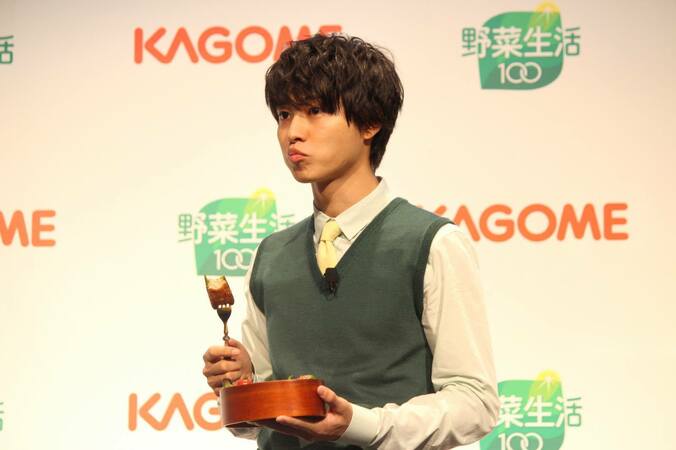 大好物はあのおかず？ 山﨑賢人が野菜先生に扮して初めての授業を開催 6枚目